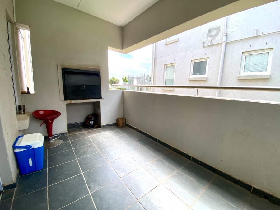 1 Bedroom Property for Sale in Klein Drakenstein Western Cape